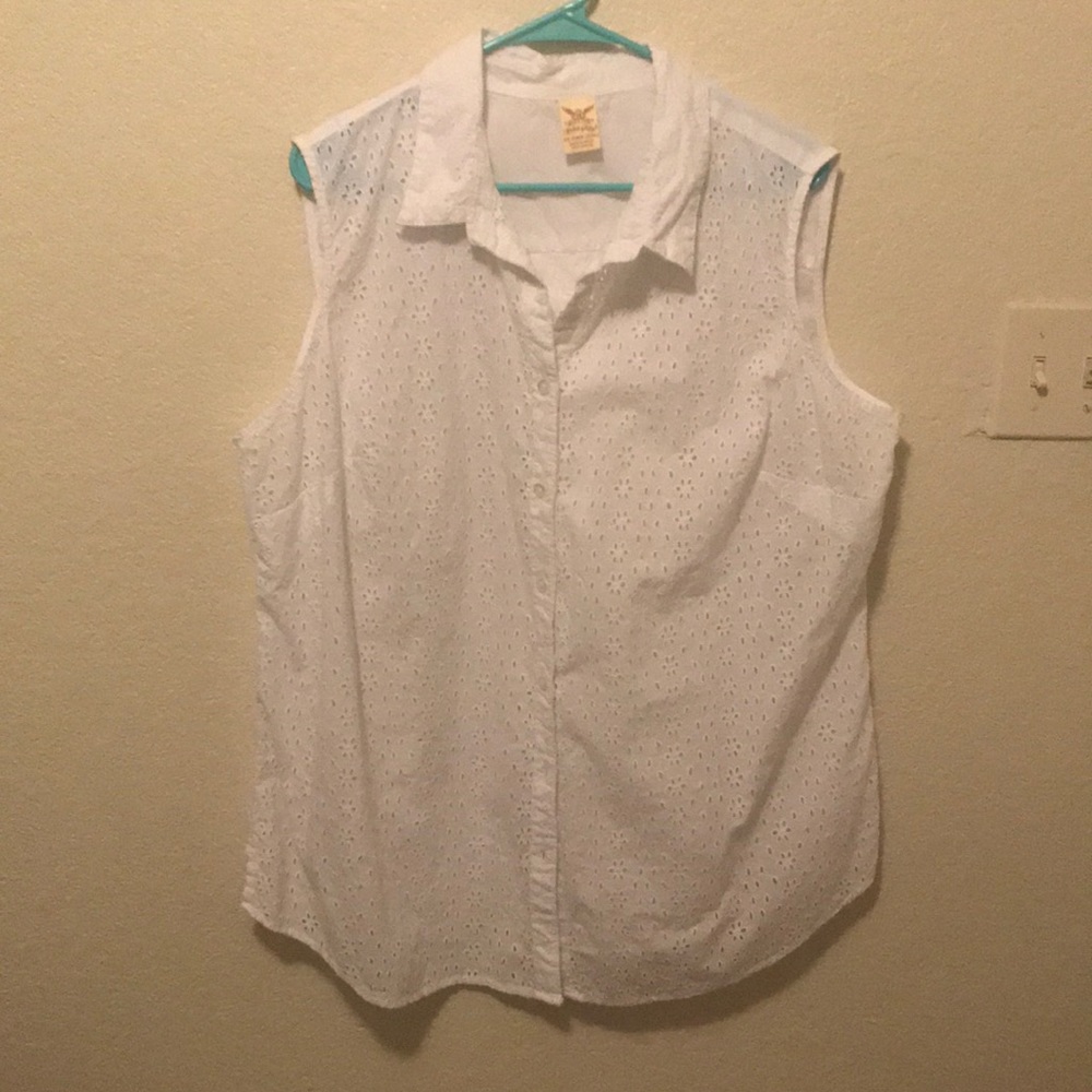 White sleeveless button up